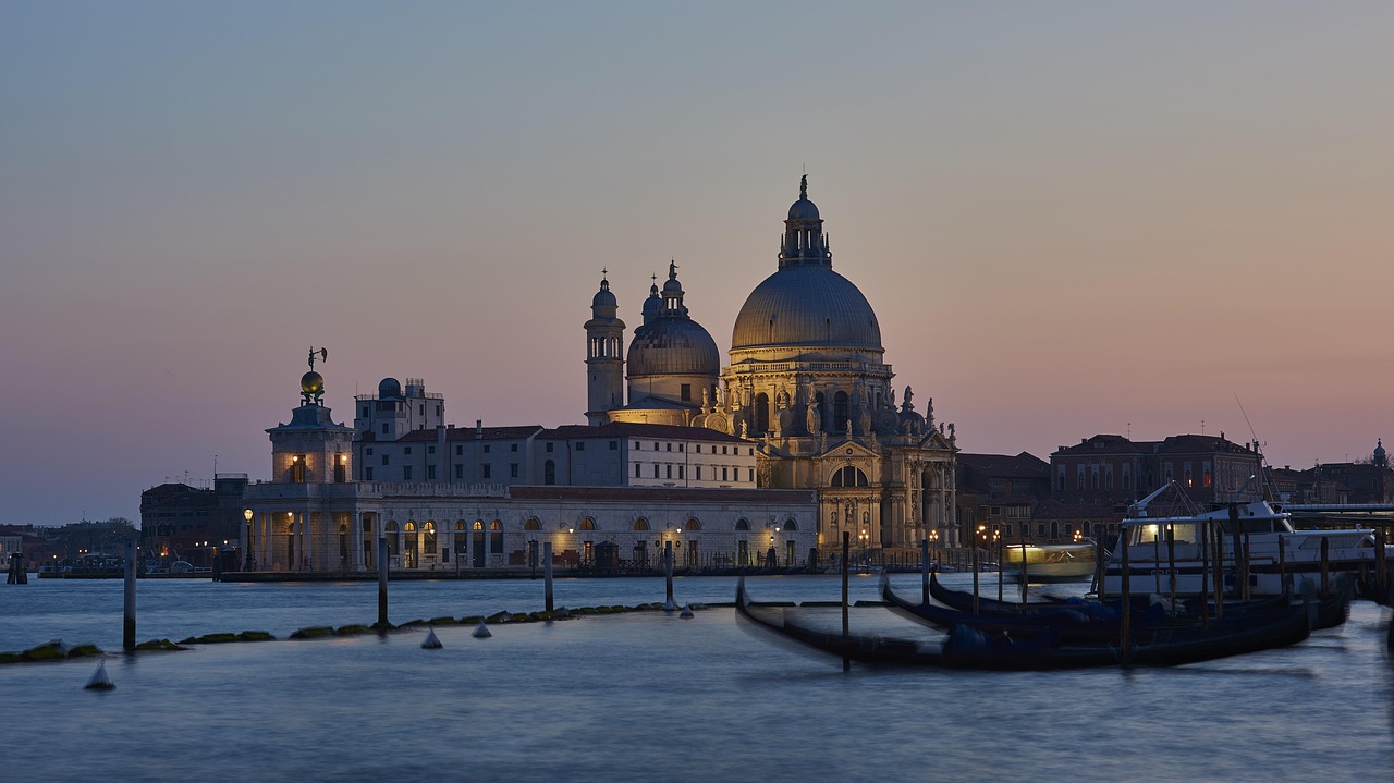 venice, sunset, gondola, water, italy, architecture, nature, holidays, sea, historically, city, do you travel, romantic